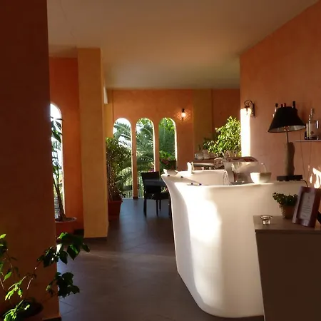 Cannamele Hotel 4*