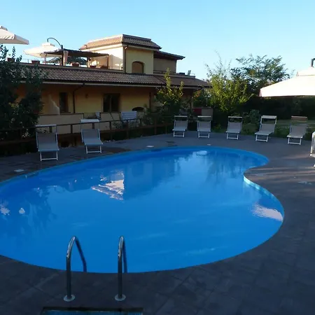 Cannamele Hotel 4*
